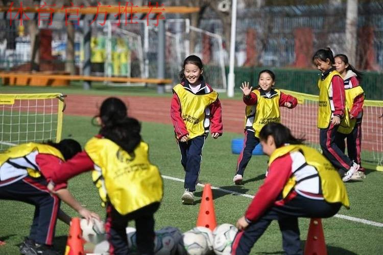 2023亚足联女足日丨小小梦想绿茵绽放